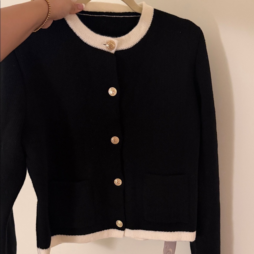 Commense Black and Cream Cardigan